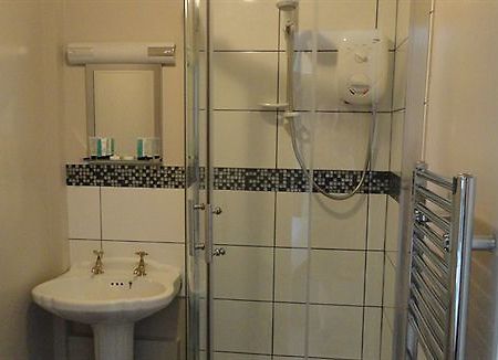 Farmyard Inn Бейквелл Екстер'єр фото